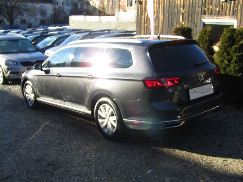 Volkswagen Passat (2022) 2.0 TDI DSG 147kW  MATRIX - fotka 5 z 41