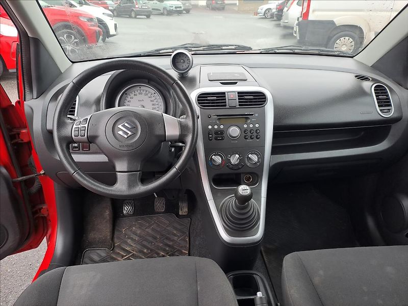 Suzuki Splash 1,0 i KLIMA - fotka 9 z 14