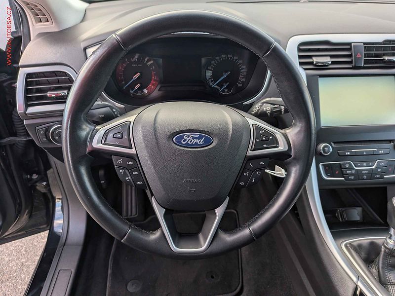 Ford Mondeo (2015) 1.5EB, ČR, Výhř.sed. - fotka 12 z 14