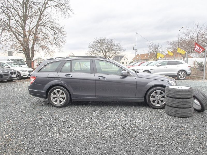 Mercedes-Benz Třídy C (2009) 200CDI man – 2x ALU kola - fotka 4 z 46