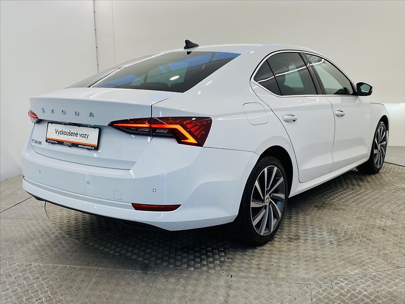 Škoda Octavia 2,0 TDI 110kW Style Plus - fotka 2 z 28