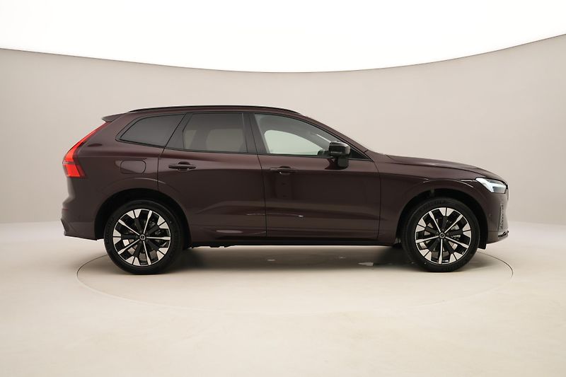 Volvo XC60 (2026) B5 AWD AUT DARK PLUS  - fotka 13 z 62
