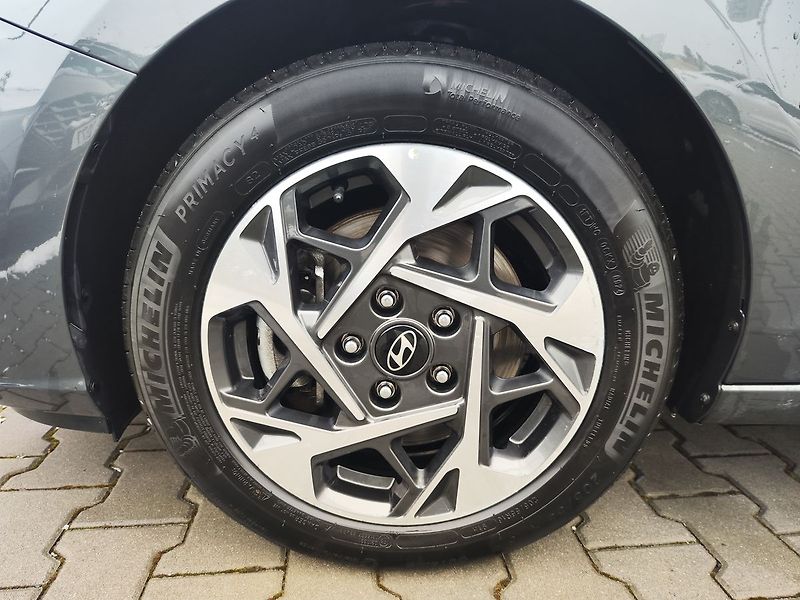 Hyundai i30 1.5 T-GDI/103kW Style DCT - fotka 33 z 33