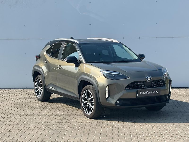 Toyota Yaris Cross 1.5 HSD e-CVT Executive AWD - fotka 6 z 30