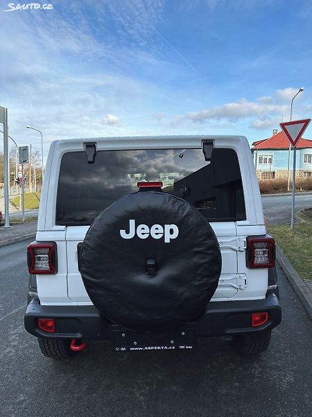 Jeep Wrangler (2024) 2.0T Rubicon Unlimited - fotka 3 z 11