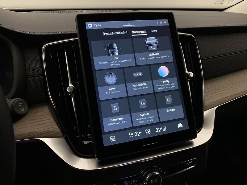 Volvo XC90 (2026) T8 AWD Plug-in BRIGHT PLUS 7m - fotka 51 z 72