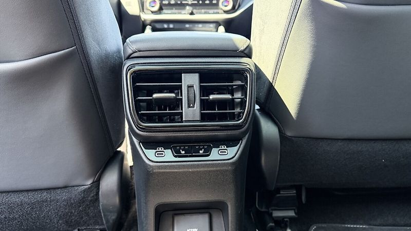 Lexus RZ 450e 450e LUXURY TOP PANORAMIC DIRE - fotka 23 z 27