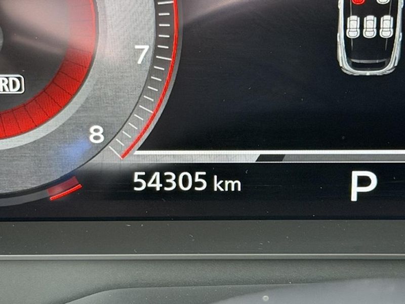 Nissan Qashqai 1.3 DIG-T 116kw Automat - fotka 28 z 43