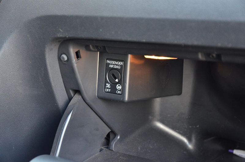 Škoda Rapid (2014) 1.2 TSi 63kW AMBITION / ČR - fotka 24 z 28