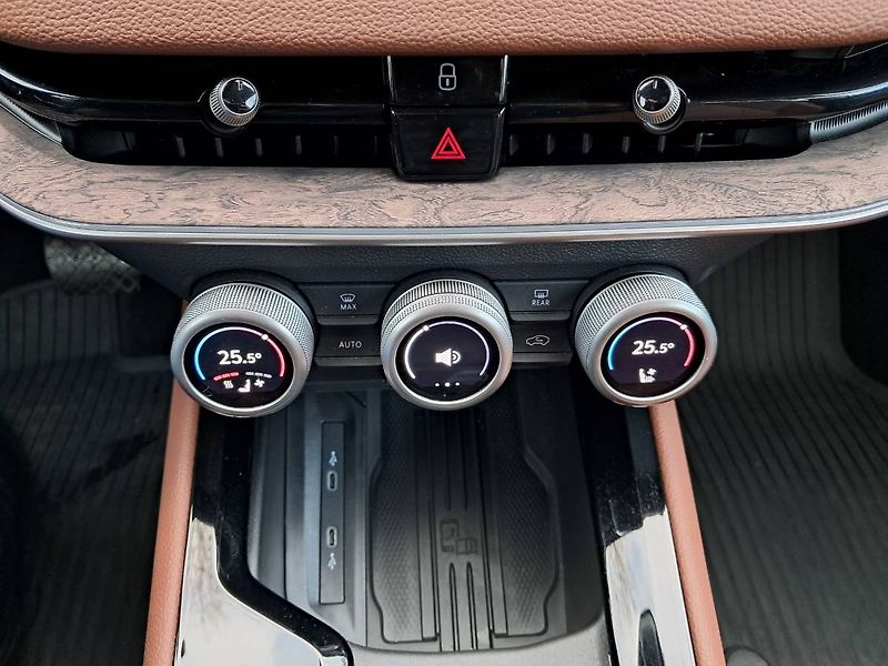 Škoda Superb (2024) COMBI IV L&K 2.0 TDI / 110 kW - fotka 15 z 32