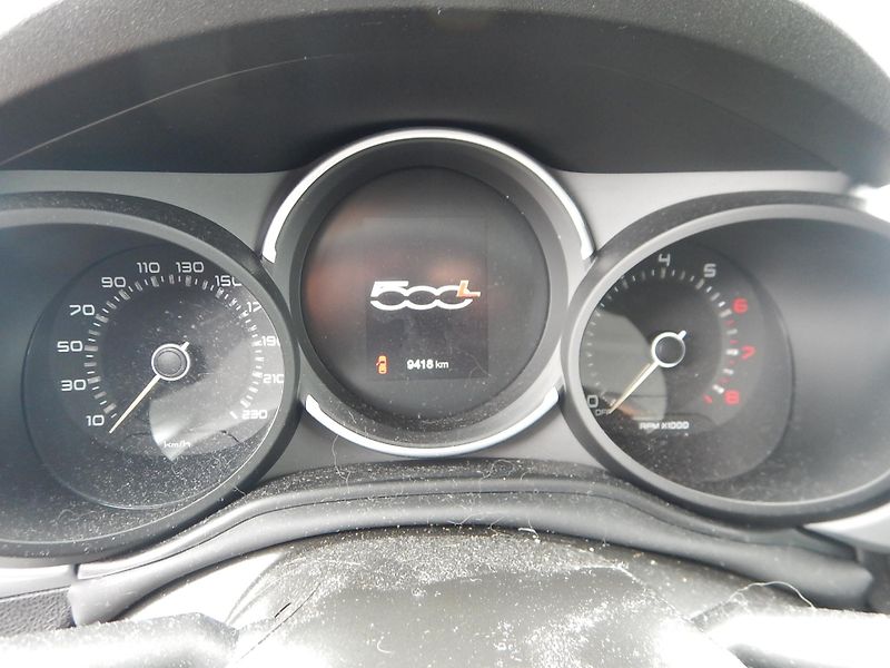 Fiat 500L 1.4i, KLIMA, 70 kW, TAŽNÉ - fotka 20 z 28