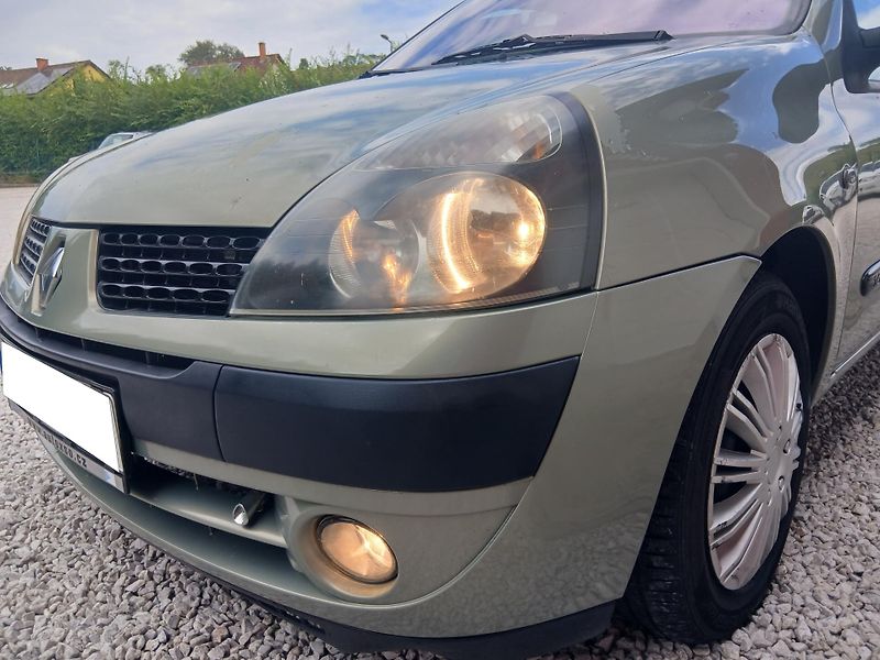 Renault Clio 1.2i ČR +sada kol - fotka 24 z 27