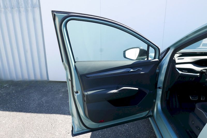 Škoda Enyaq (2024) 85x (82 kWh) 210 kW Sportline - fotka 9 z 33
