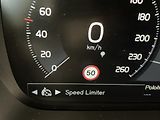 Volvo XC90 B5 AWD Momentum AT8 - náhled 28
