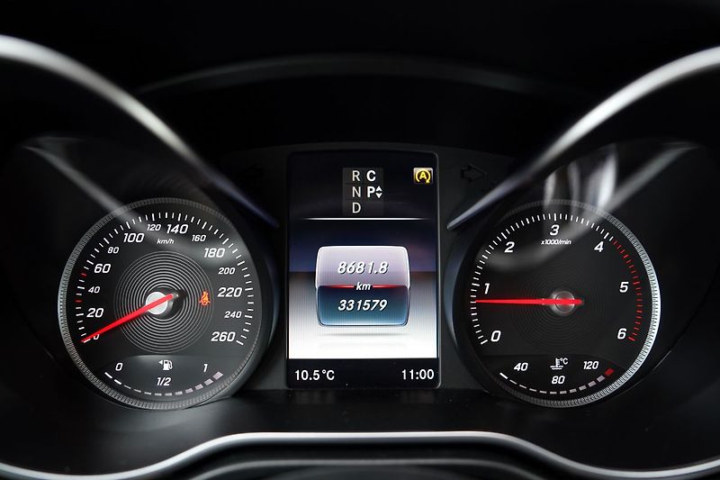 Mercedes-Benz Třídy V V 250d /Long/kůže/kamera - fotka 35 z 40