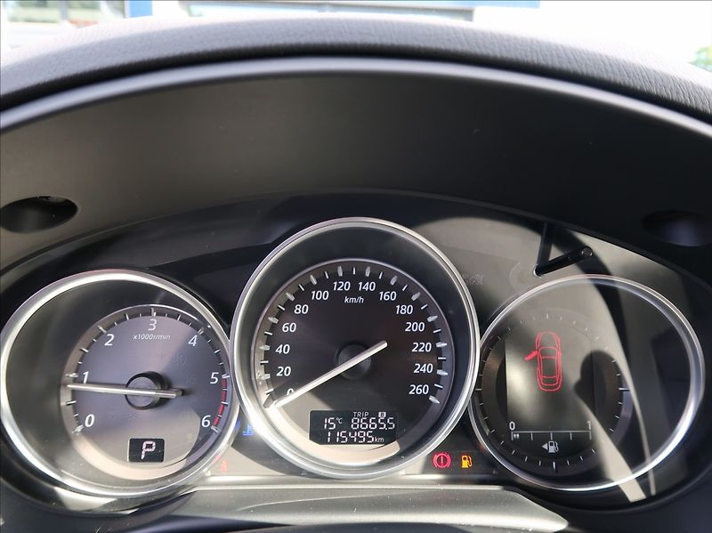 Mazda CX-5 2,2 D,129kW,1majČR,4x4,serv.kn - fotka 11 z 29
