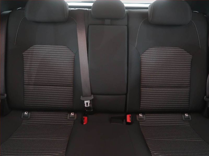 Kia XCeed (2022) Plug-in-Hybrid - fotka 10 z 22