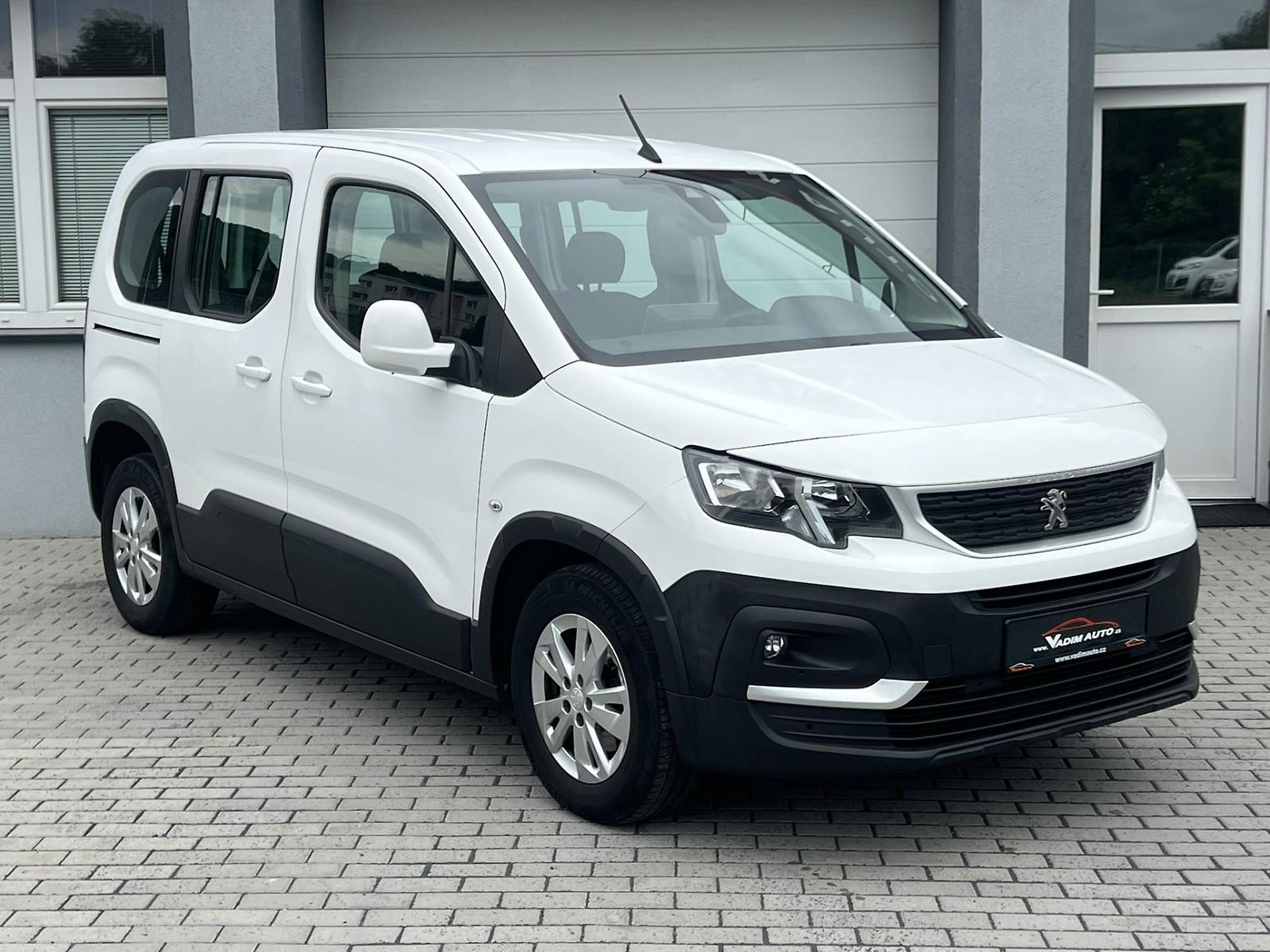 Peugeot Rifter 1.5BHDi 96kW 7MÍST TAŽNÉ ČR