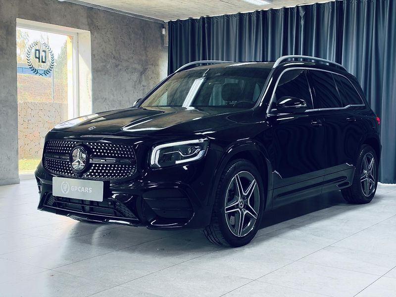 Mercedes-Benz GLB (2020) 220d 4M AMG PANO HUD TAŽNÉ - fotka 3 z 34