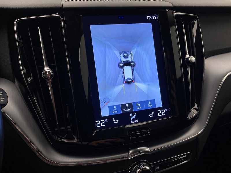 Volvo XC60 B4 AWD MOMENTUM REZERVACE - fotka 47 z 47