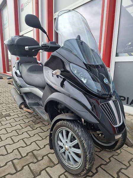 Piaggio MP3 400 LT (2010) - fotka 2 z 19
