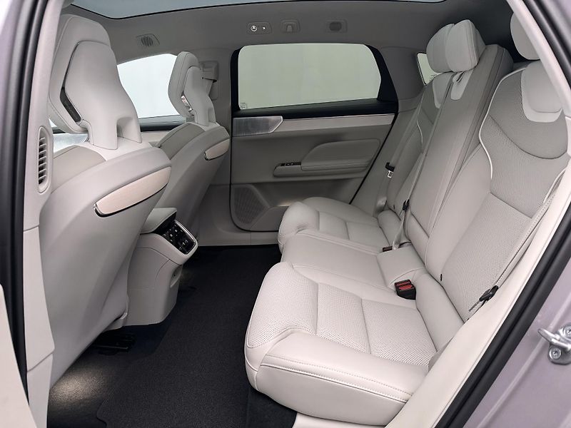 Volvo ES90 (2026) PURE ELECTRIC ULTRA - fotka 5 z 23