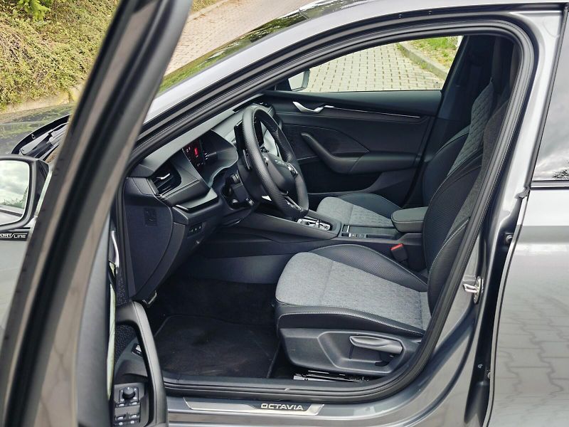 Škoda Octavia (2025) 2,0 TDI 110 kW Sportline DSG - fotka 11 z 42
