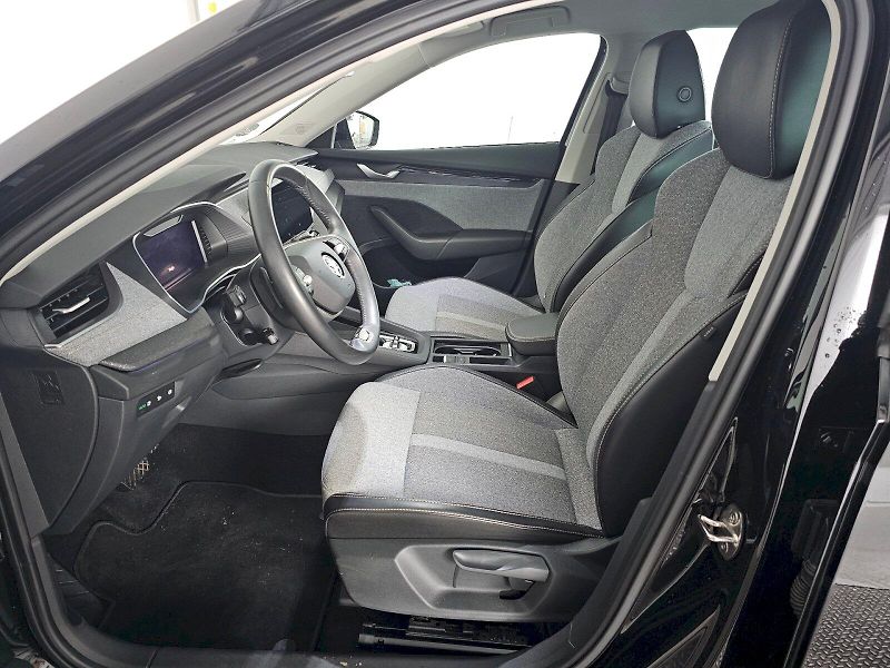 Škoda Octavia (2024) 1.5TSi DSG TOP SELECTION TAŽNÉ - fotka 6 z 30