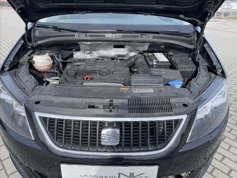 Seat Alhambra 1,4 TSi 110kw Automat 7míst GP - fotka 22 z 33