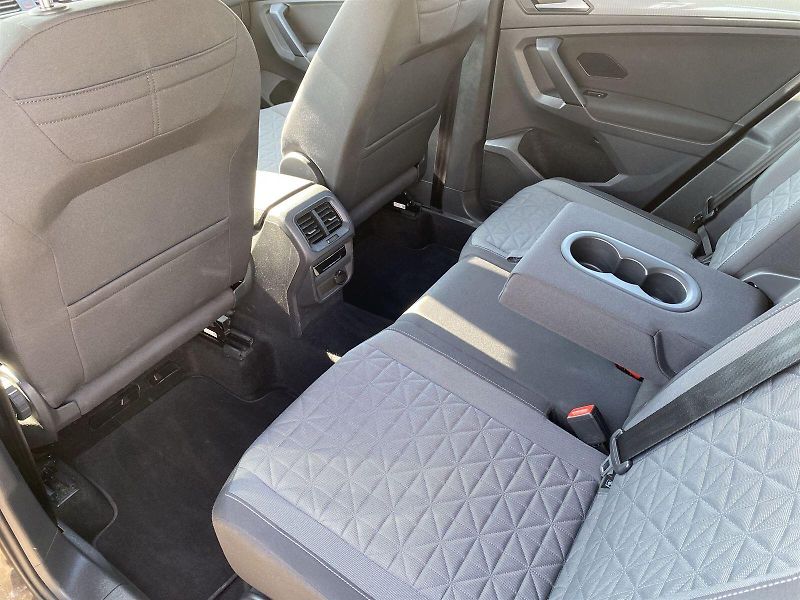 Volkswagen Tiguan (2021) 2.0 TDI 4Motion DSG Life - fotka 7 z 34