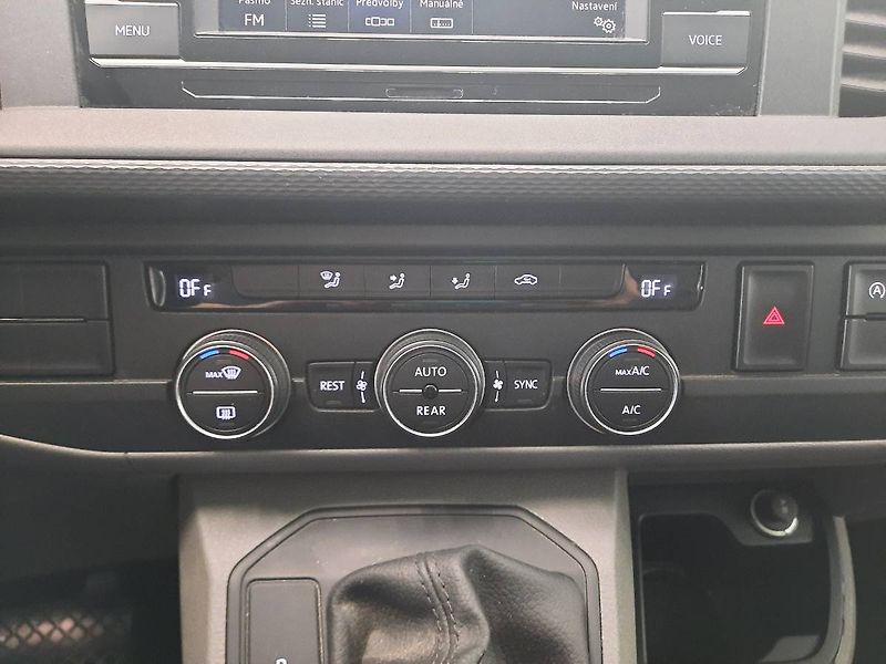Volkswagen Caravelle (2020) 2.0 TDI (110kW/150k) DSG - fotka 19 z 24