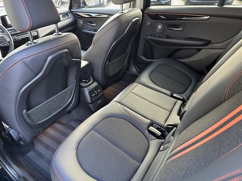 BMW Řada 2 (2019) 216i Gran Tourer - CZ - DPH - fotka 22 z 26