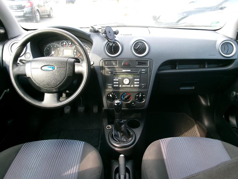 Ford Fusion (2006) 1,25 16V KLIMA TAŽNÉ - fotka 17 z 22
