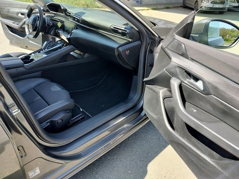 Peugeot 508 SW hybrid 225 e-EAT8 BUSINESS - fotka 24 z 32