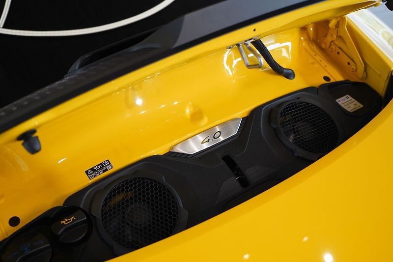 Porsche 911 GT3 Touring, Lift, Bose, PDLS - fotka 16 z 45