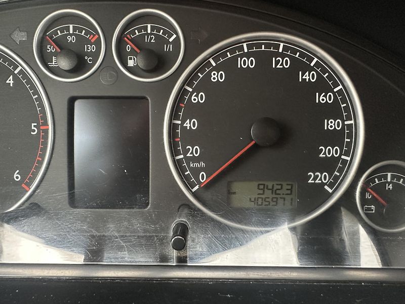 Volkswagen Multivan (2006) 2.5 TDI 128kW - fotka 19 z 19