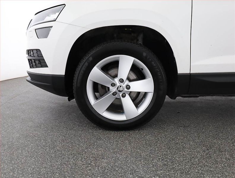 Škoda Karoq (2020) Style 1.6 TDI, ČR,1.maj - fotka 17 z 17