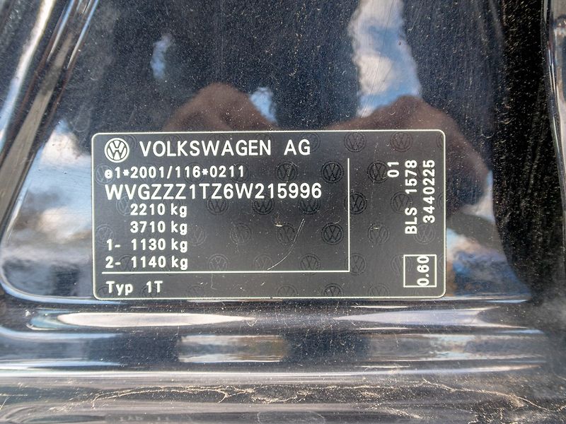Volkswagen Touran (2006) 1.9TDI 77KW – 7 sedadel - fotka 41 z 44