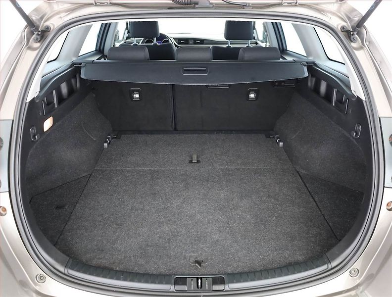 Toyota Auris (2018) Hybrid, Automat, Navi - fotka 20 z 21