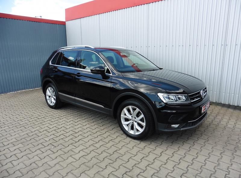 Volkswagen Tiguan 1.4 TSi Highline 4Motion Navi - fotka 2 z 16
