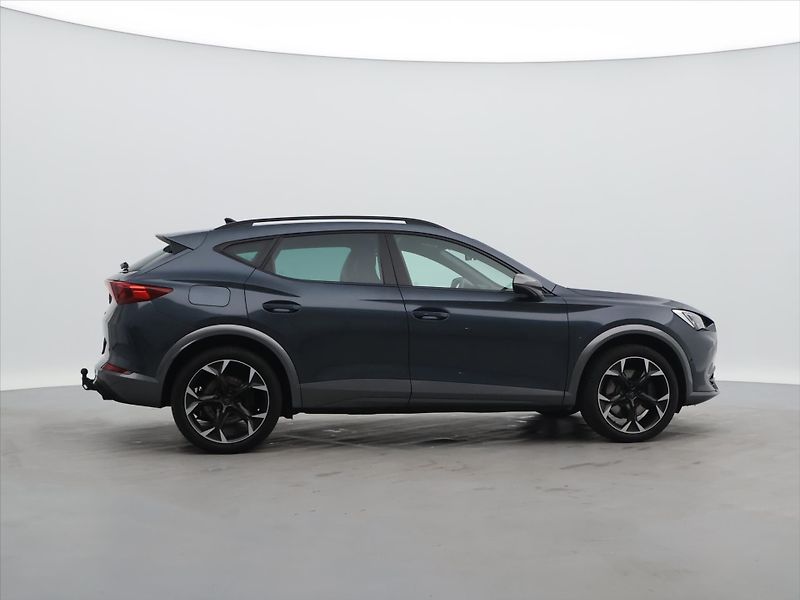 Cupra Formentor 2,0 TSI VZ 228kW DSG 4Drive DP - fotka 8 z 26