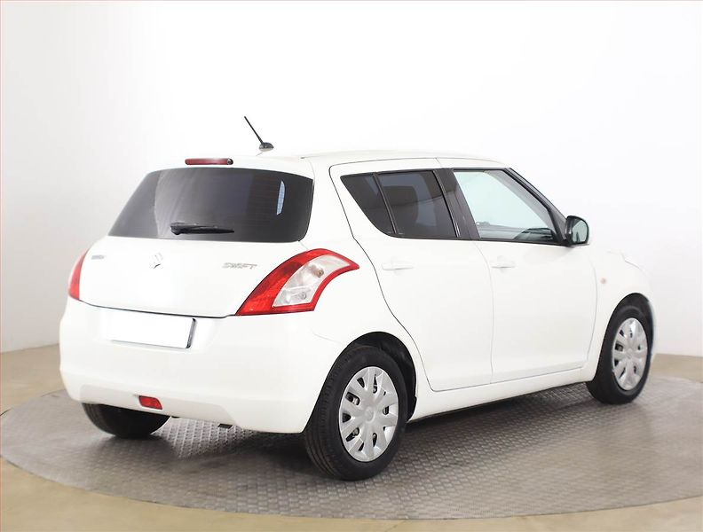 Suzuki Swift (2012) 1.2, Serv.kniha - fotka 5 z 14
