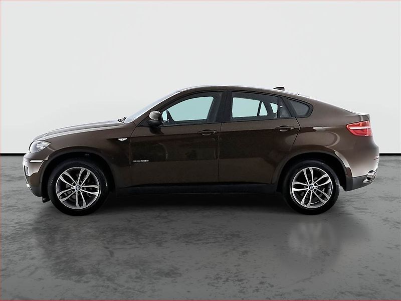 BMW X6 (2014) xDrive30d - fotka 3 z 20