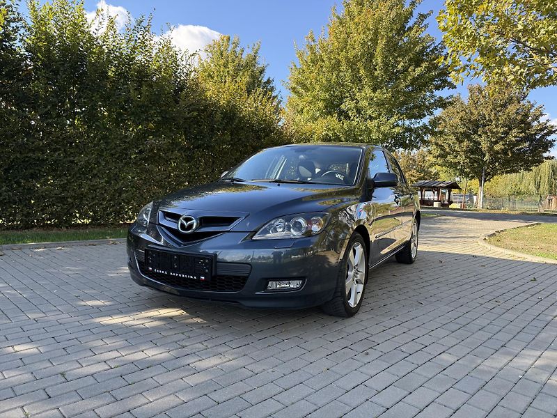 Mazda 3 1.6 Sport Active - fotka 2 z 28