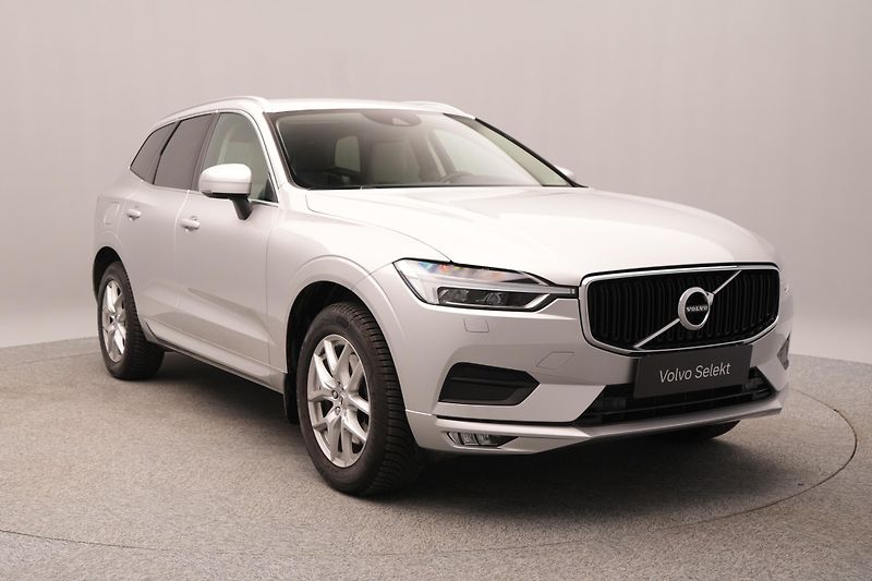 Volvo XC60 B4 AWD MOMENTUM PRO REZERVACE - fotka 12 z 43