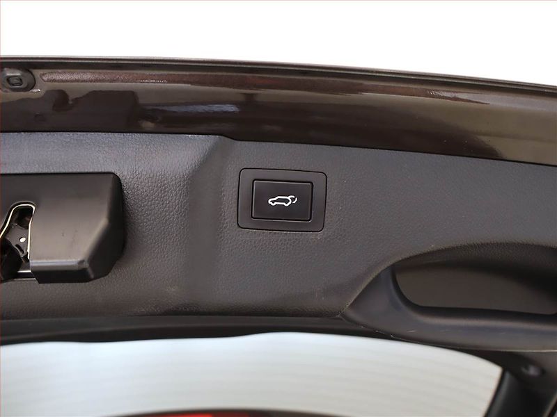 Hyundai Santa Fe (2016) 2.2 CRDi Blue, 4X4, Automat - fotka 15 z 21