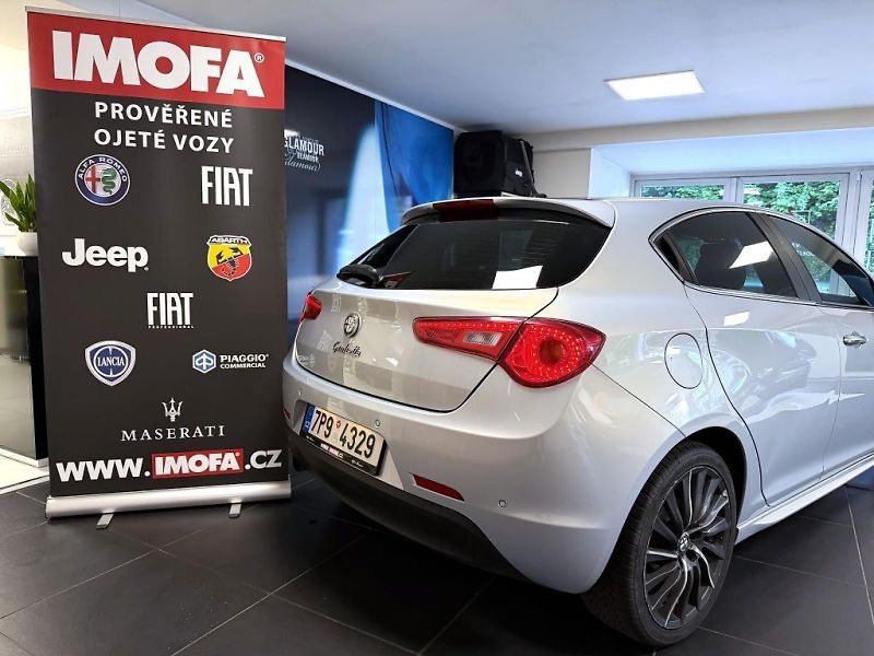 Alfa Romeo Giulietta (2014) 1.4 TMA 170k TCT Distinctive S - fotka 5 z 22