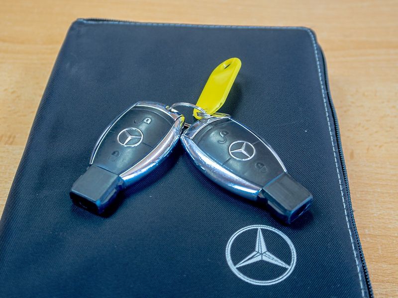 Mercedes-Benz Třídy C (2009) 200 135KW mat – NAVIGACE - fotka 46 z 46
