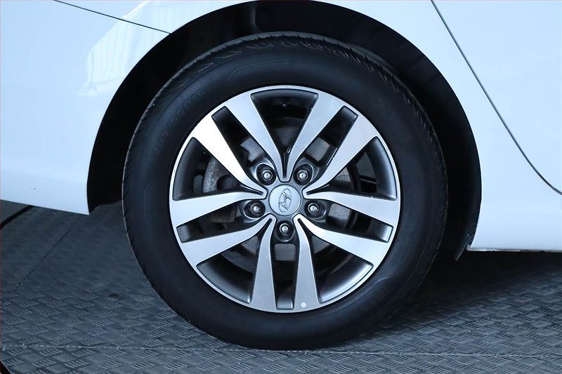 Hyundai i30 (2020) 1.6 CRDi, Automat, Serv.kniha - fotka 15 z 22