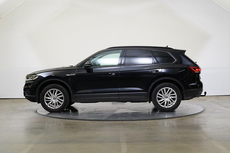 Volkswagen Touareg - fotka 3 z 27